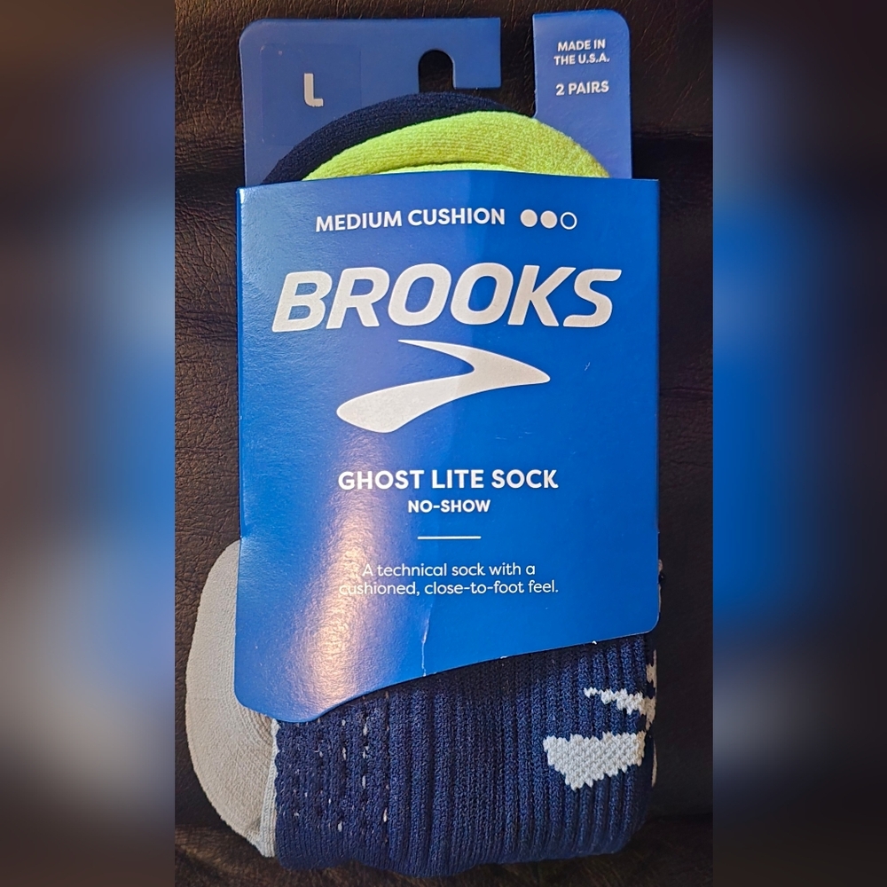 Brooks Ghost Lite Unisex Medium Cushion No-Show Socks-2 pair sz. Large